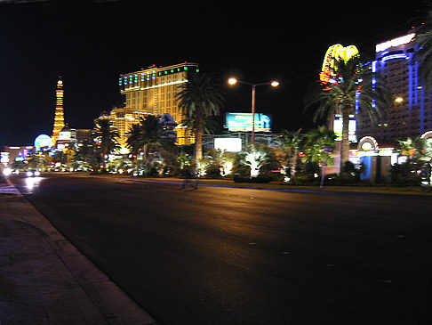 Hotel MGM bei Nacht Foto 