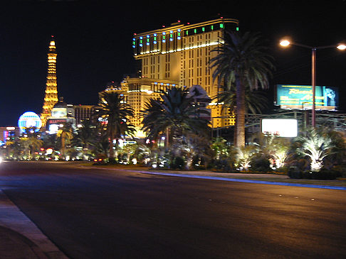 Foto Hotel MGM bei Nacht